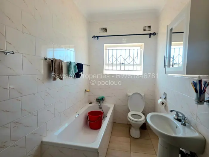 5 Bedroom House for Sale in Sandton Park, Harare