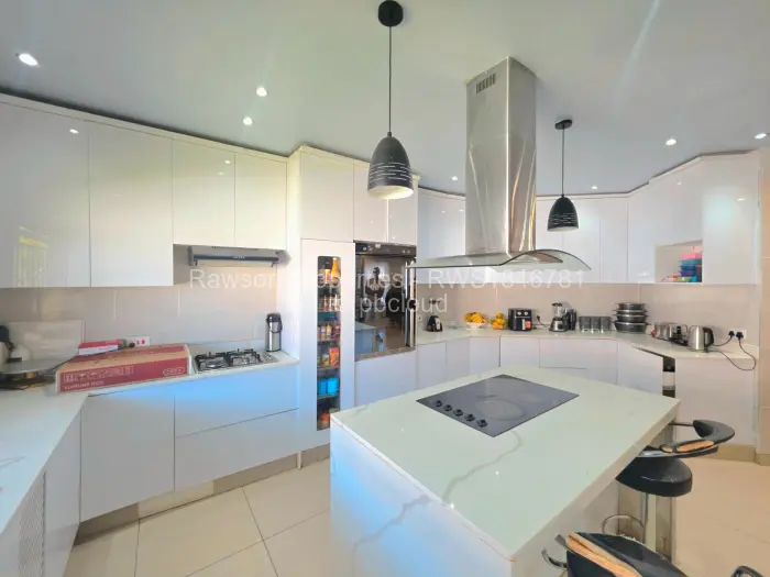 5 Bedroom House for Sale in Sandton Park, Harare