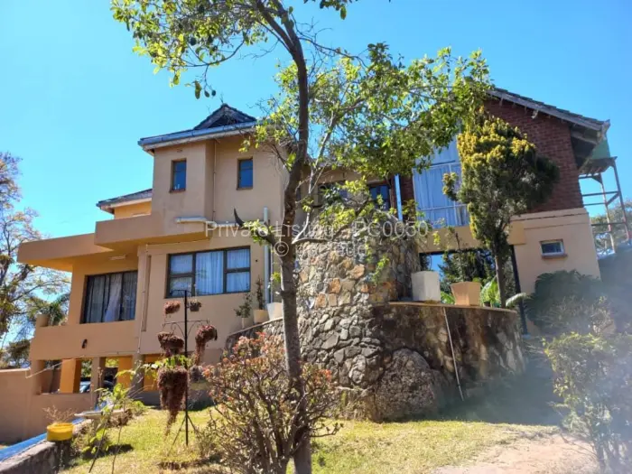 6 Bedroom House for Sale in Glen Lorne, Harare