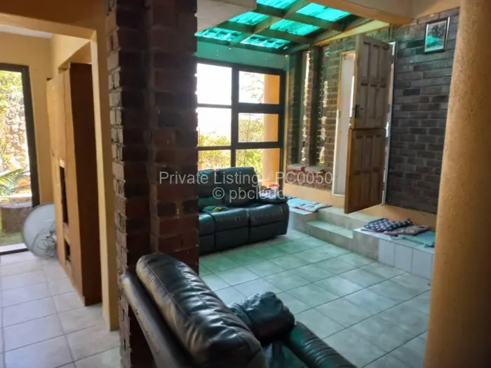 6 Bedroom House for Sale in Glen Lorne, Harare
