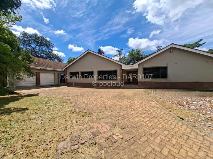 6 Bedroom House to Rent in Greendale, Harare