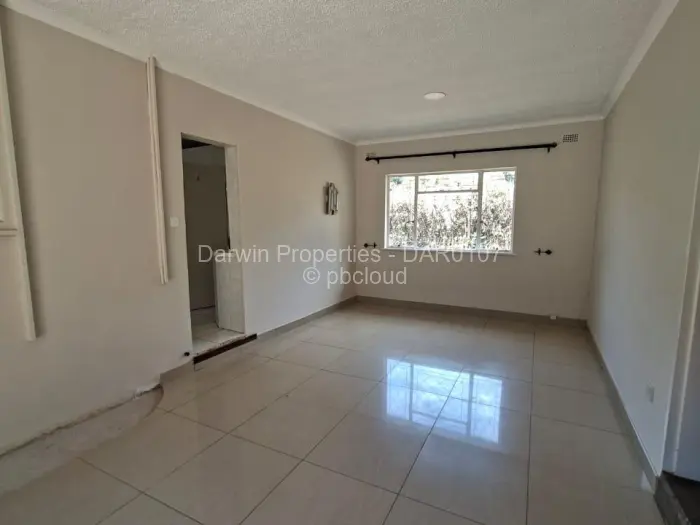 6 Bedroom House to Rent in Greendale, Harare