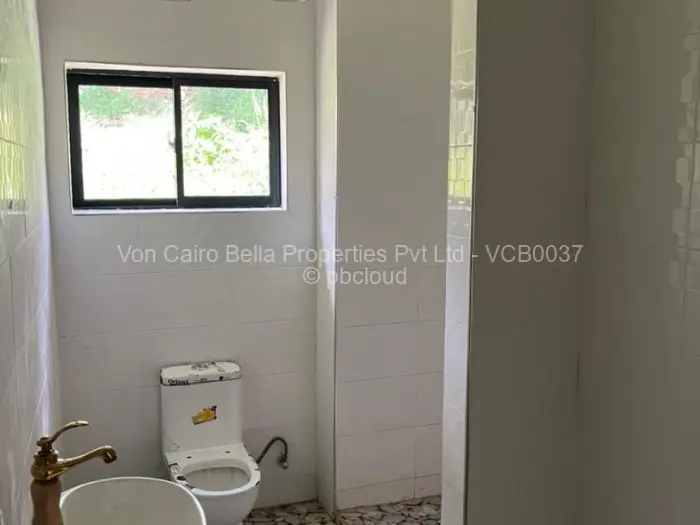 6 Bedroom House for Sale in Borrowdale Brooke, Harare