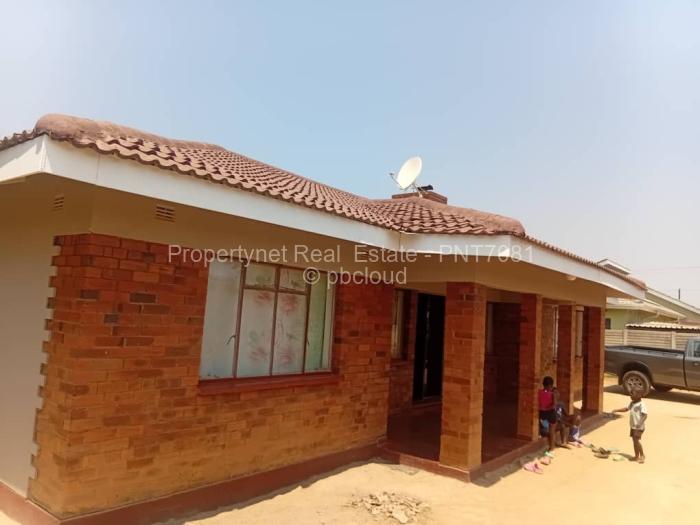 4 Bedroom House for Sale in Zimre Park, Harare
