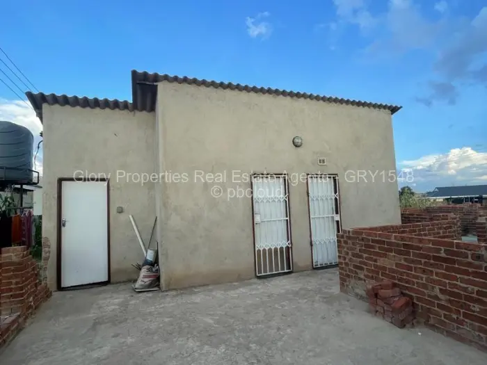 3 Bedroom House for Sale in Budiriro, Harare