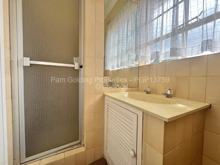 Townhouse/Cluster to Rent in Borrowdale, Harare