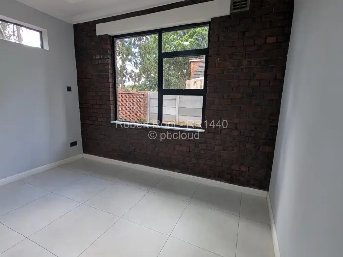 Townhouse/Cluster for Sale in Greendale North, Harare