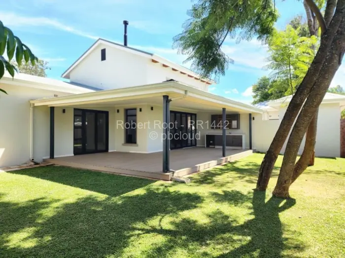 Townhouse/Cluster to Rent in Chisipite, Harare