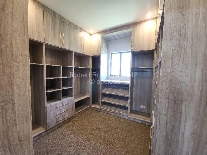 Townhouse/Cluster to Rent in Chisipite, Harare