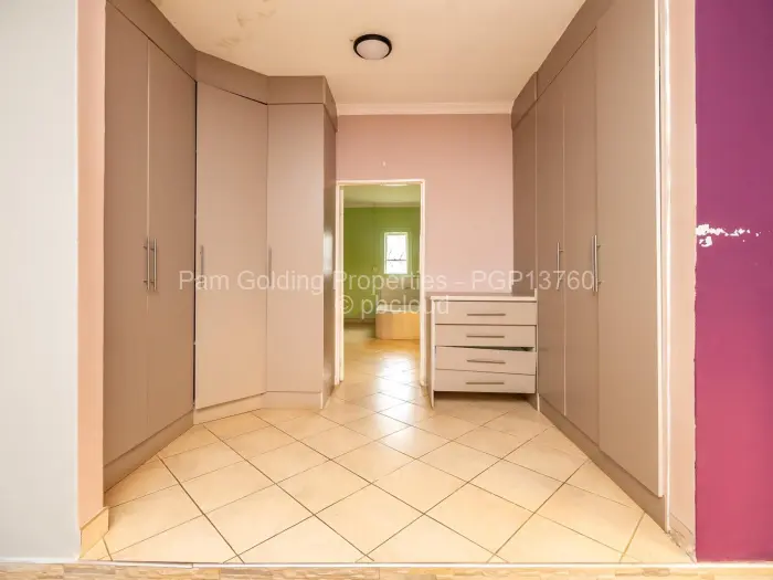 3 Bedroom House to Rent in Hogerty Hill, Harare