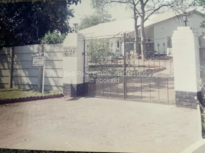 4 Bedroom House for Sale in Chiredzi, Chiredzi