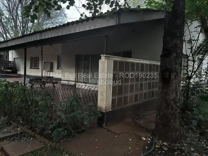 4 Bedroom House for Sale in Chiredzi, Chiredzi