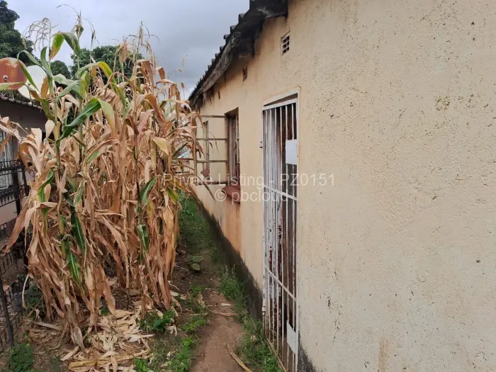 4 Bedroom House for Sale in Glen View, Harare