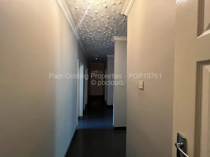 5 Bedroom House to Rent in Strathaven