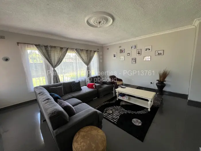 5 Bedroom House to Rent in Strathaven