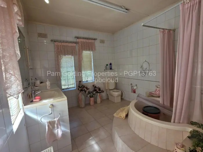 4 Bedroom House for Sale in Woodlands, Bulawayo