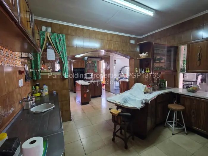 4 Bedroom House for Sale in Woodlands, Bulawayo