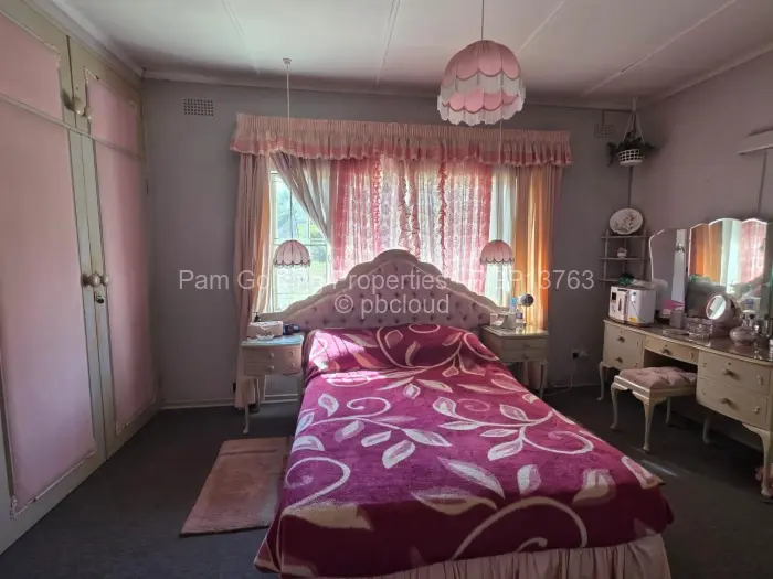 4 Bedroom House for Sale in Woodlands, Bulawayo