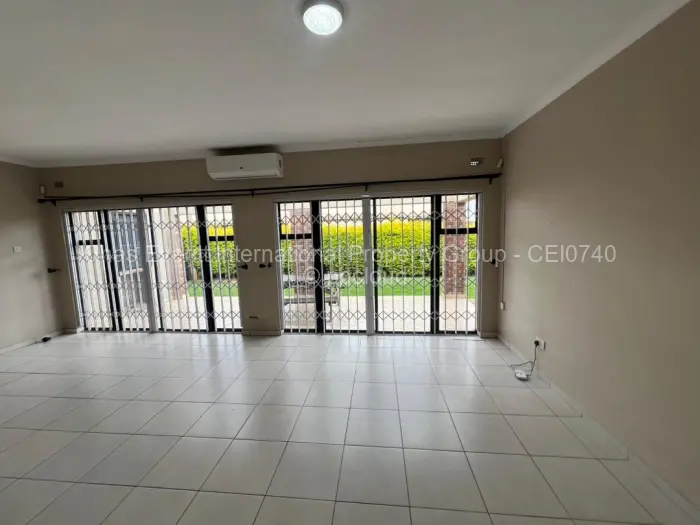 Townhouse/Cluster to Rent in Marlborough