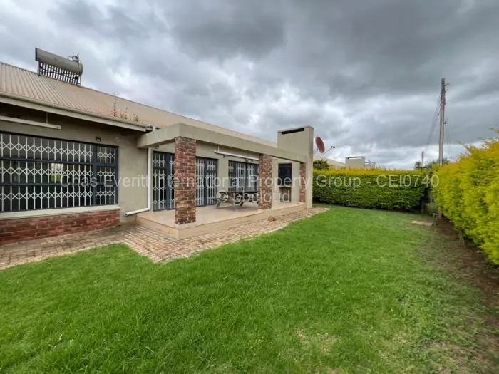 Townhouse/Cluster to Rent in Marlborough