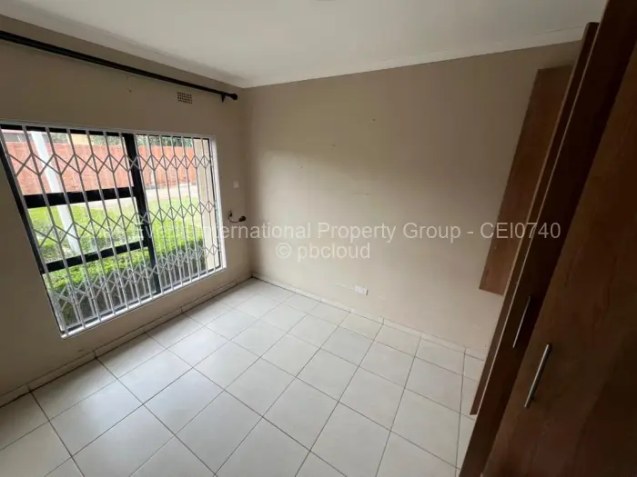 Townhouse/Cluster to Rent in Marlborough