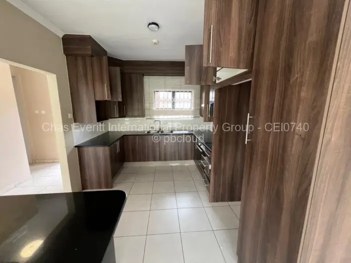 Townhouse/Cluster to Rent in Marlborough