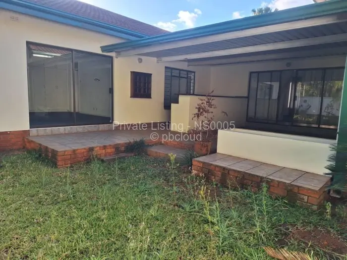 Townhouse/Cluster to Rent in Greendale, Harare
