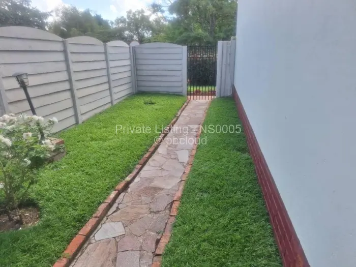 3 Bedroom Cottage/Garden Flat to Rent in Athlone, Harare