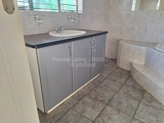 Townhouse/Cluster to Rent in Greendale, Harare