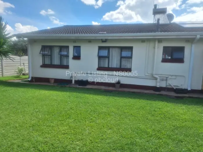 3 Bedroom Cottage/Garden Flat to Rent in Athlone, Harare