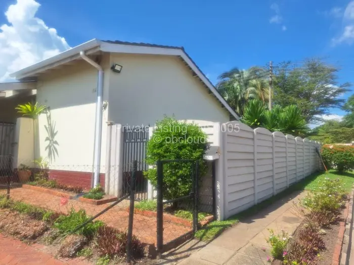 3 Bedroom Cottage/Garden Flat to Rent in Athlone, Harare