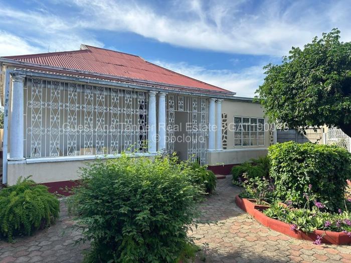 Townhouse/Cluster for Sale in Bulawayo City Centre, Bulawayo