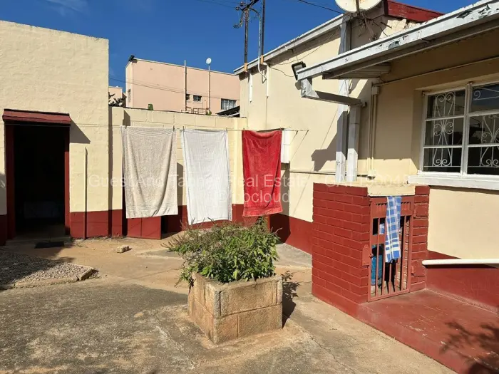 Townhouse/Cluster for Sale in Bulawayo City Centre, Bulawayo