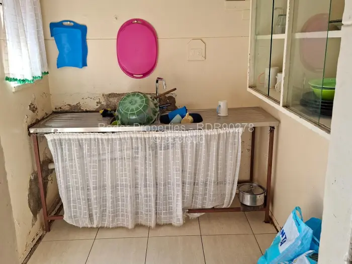 4 Bedroom House for Sale in Hillcrest, Bulawayo