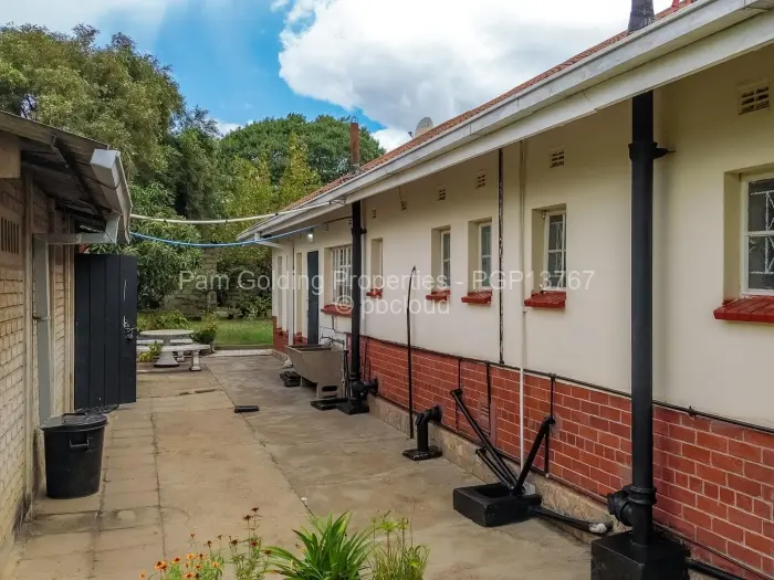 3 Bedroom House for Sale in Waterfalls, Harare