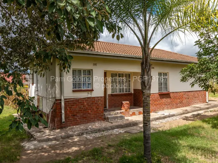 3 Bedroom House for Sale in Waterfalls, Harare