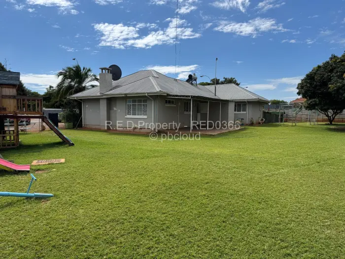 2 Bedroom House for Sale in Famona, Bulawayo