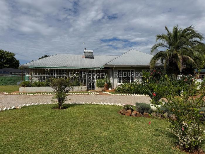 2 Bedroom House for Sale in Famona, Bulawayo