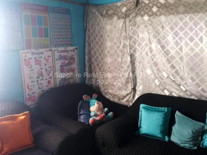 4 Bedroom House for Sale in Cowdray Park, Bulawayo