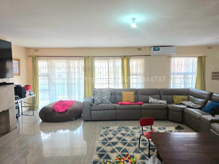 4 Bedroom House for Sale in Rockview, Harare