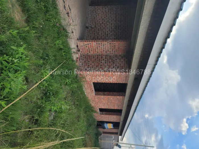 6 Bedroom House for Sale in Budiriro, Harare