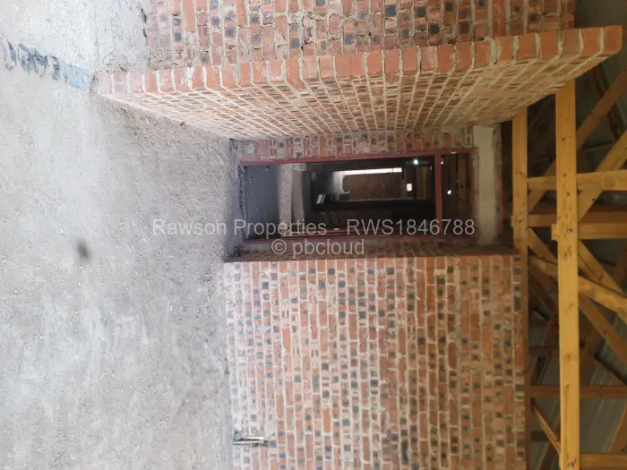 6 Bedroom House for Sale in Budiriro, Harare