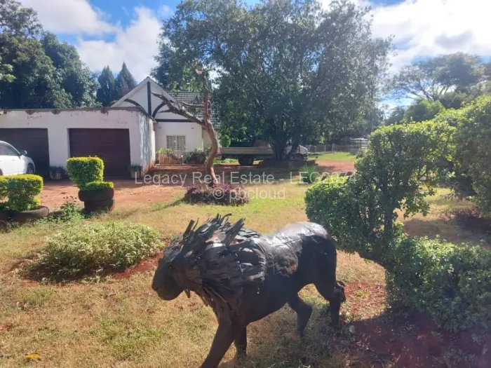 4 Bedroom House for Sale in Borrowdale, Harare