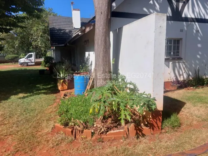 4 Bedroom House for Sale in Borrowdale, Harare