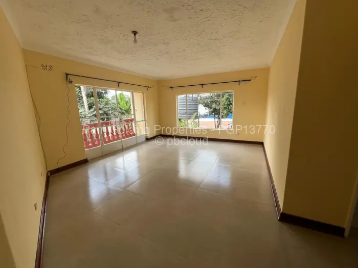 4 Bedroom House to Rent in Borrowdale West