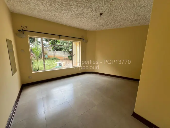 4 Bedroom House to Rent in Borrowdale West