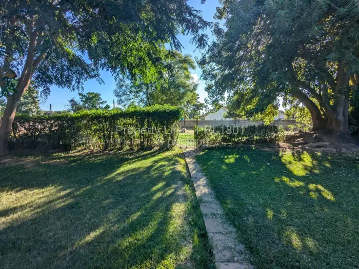 3 Bedroom House to Rent in Athlone