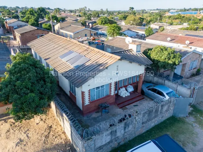 7 Bedroom House for Sale in Glen Norah, Harare