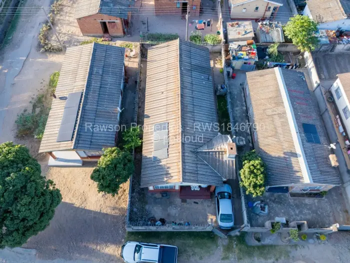 7 Bedroom House for Sale in Glen Norah, Harare