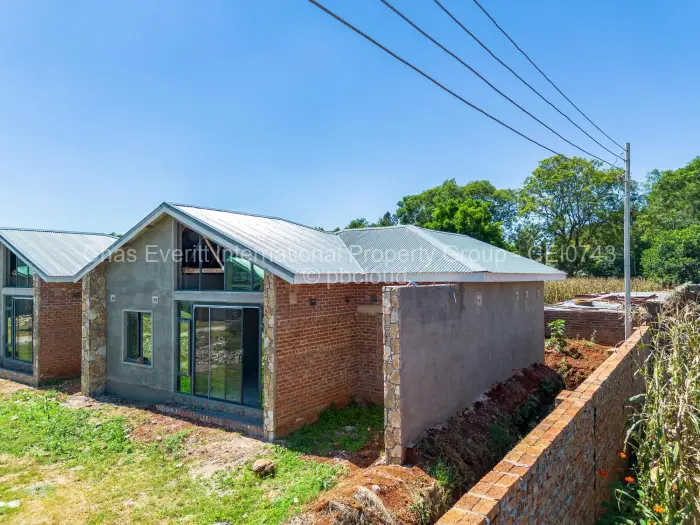 Townhouse/Cluster for Sale in Vainona, Harare